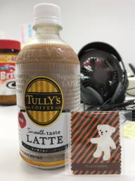 TULLYS ラテ