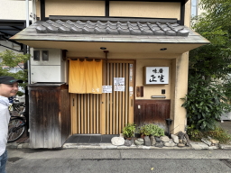 ���� ����