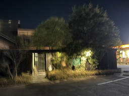 �r������