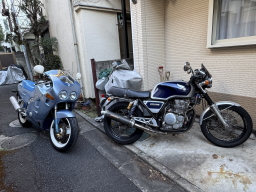 Bellaria��GB400TT